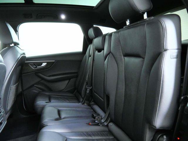 Used 2023 Audi Q7 2.0T Premium w/ Convenience Package AWD/4WD image 12