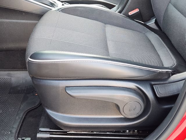 Used 2023 Hyundai Venue Limited FWD image 25
