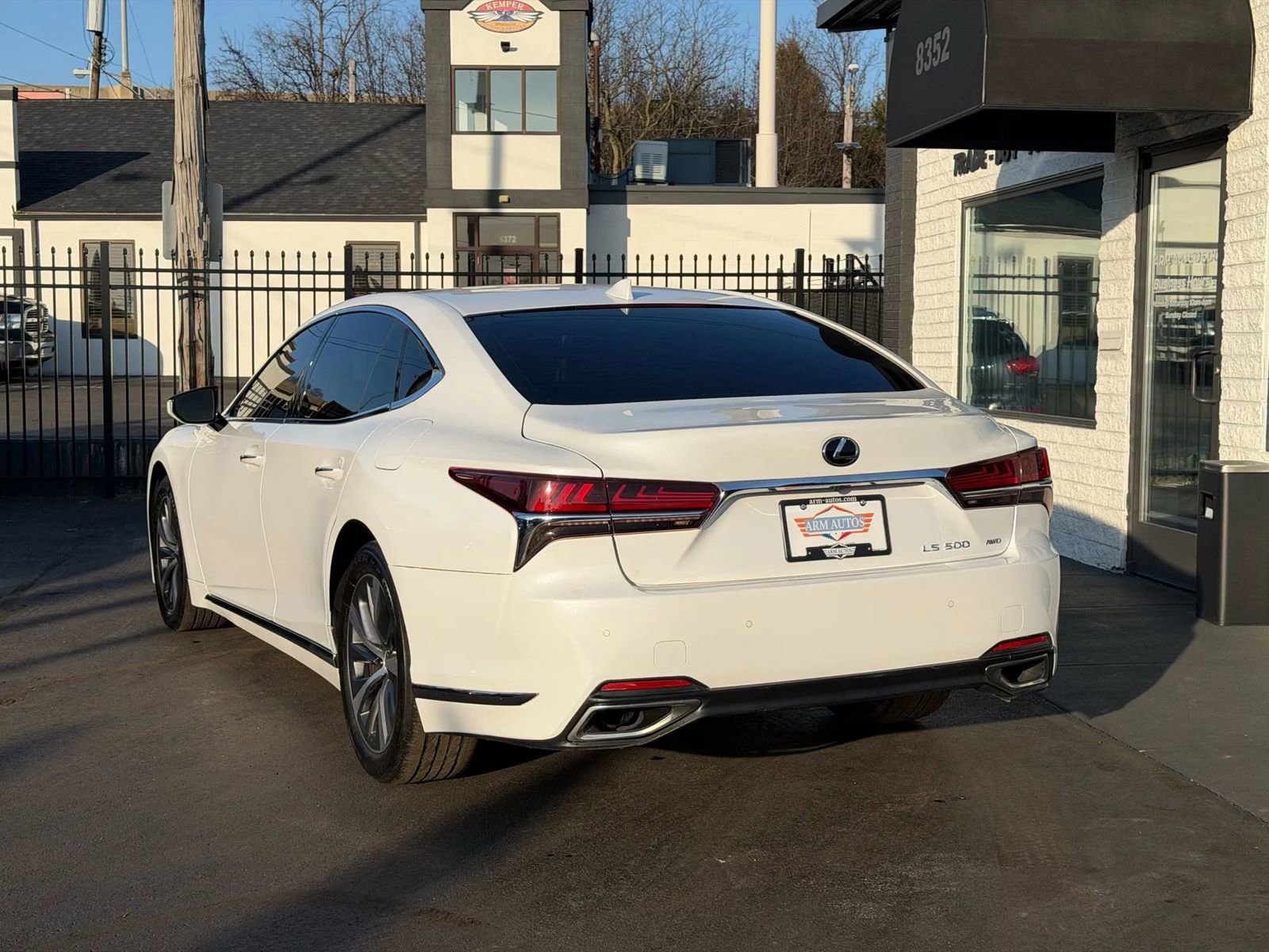 Used 2018 Lexus LS 500 AWD w/ Accessory Package (Z2) image 6