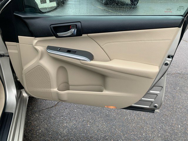 Used 2013 Toyota Camry XLE w/ Leather Pkg FWD image 20