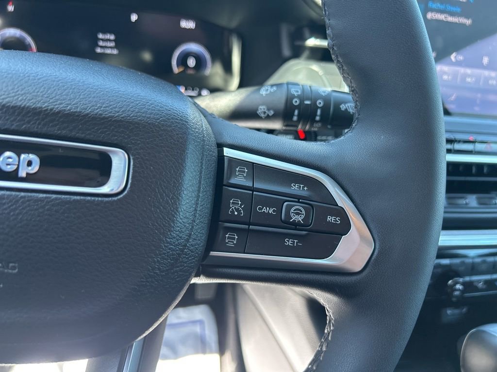 Used 2023 Jeep Compass High Altitude w/ Driver Assist Group I AWD/4WD image 27