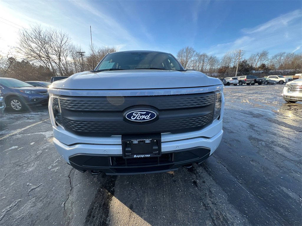 Used 2025 Ford F150 Lightning Flash image 34
