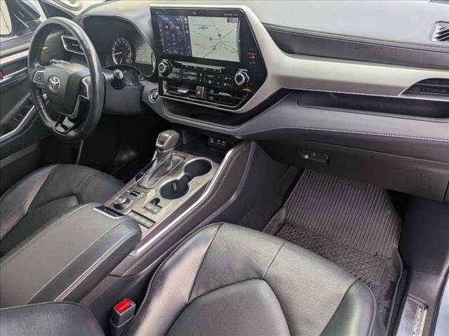 Used 2022 Toyota Highlander Platinum AWD/4WD image 29