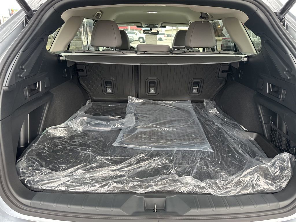 Certified 2025 Subaru Outback Premium image 27