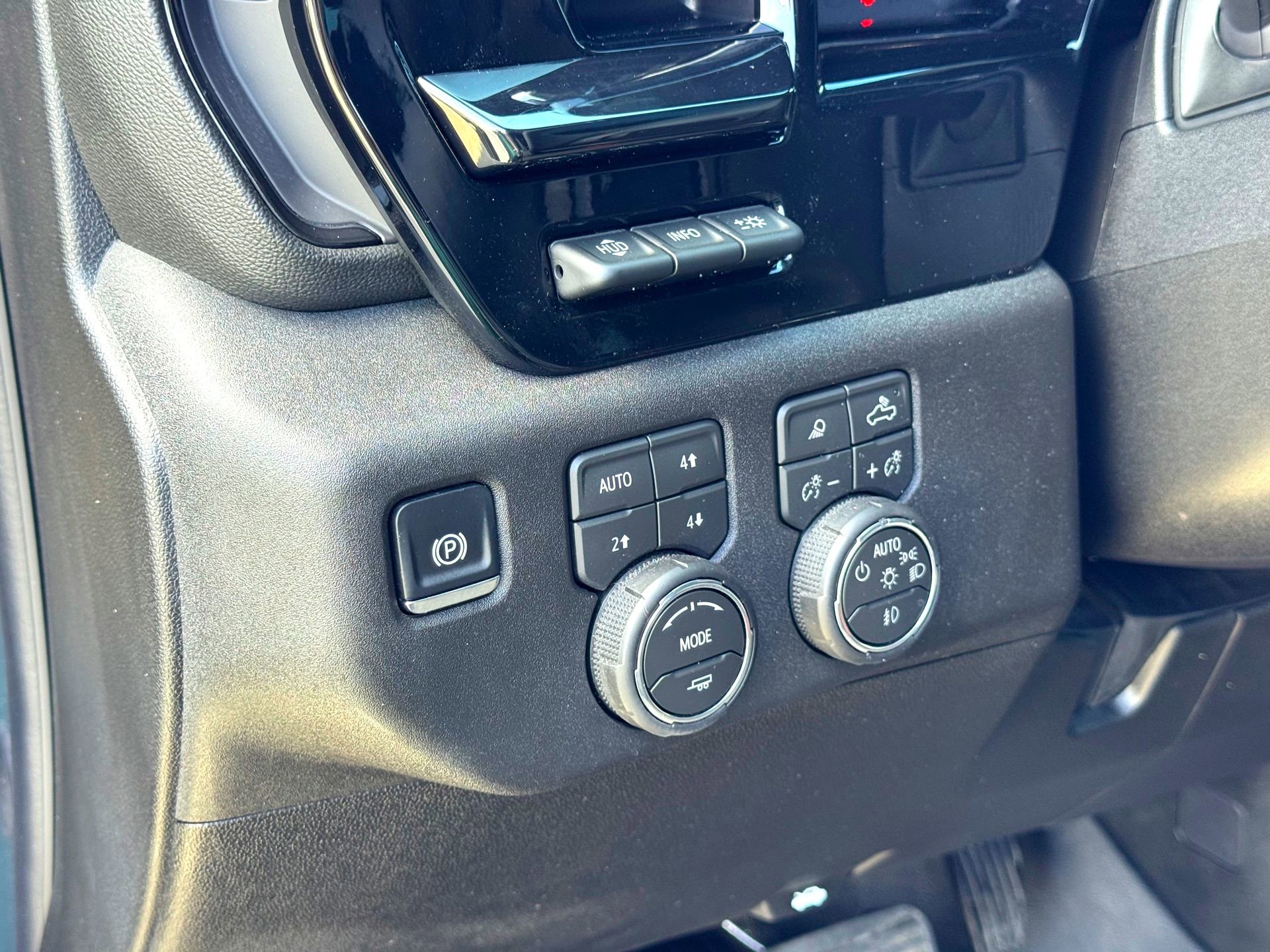 Used 2026 Chevrolet Silverado 2500 ZR2 w/ ZR2 Bison Edition image 17