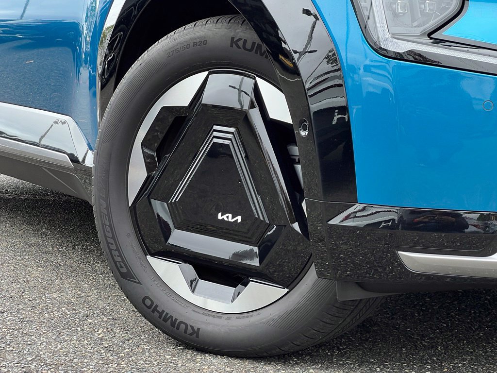 Certified 2024 Kia EV9 Land AWD/4WD image 2