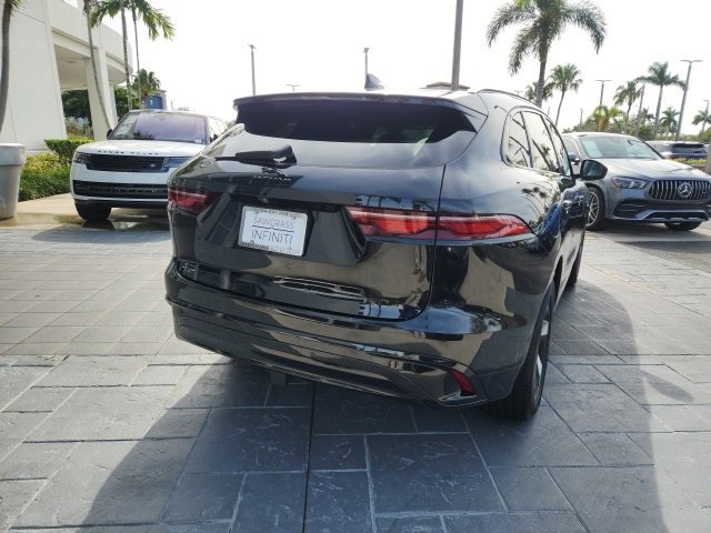 Used 2025 Jaguar F-PACE R-Dynamic S image 9