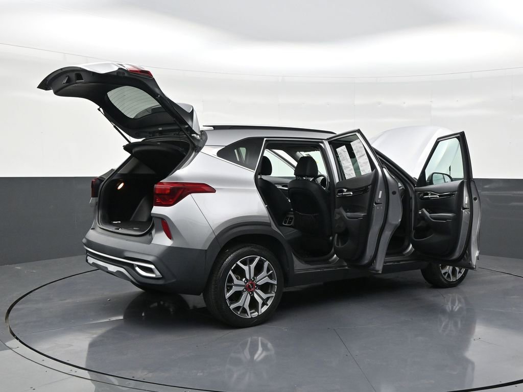 Used 2023 Kia Seltos SX image 28