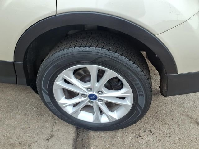 Used 2018 Ford Escape SEL image 9