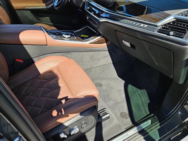 Certified 2024 BMW X7 xDrive40i image 22