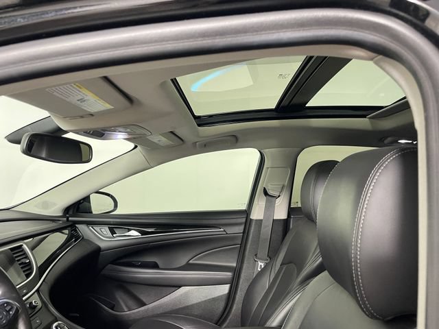 Certified 2018 Buick LaCrosse Essence w/ Sun and Shade Package FWD image 17