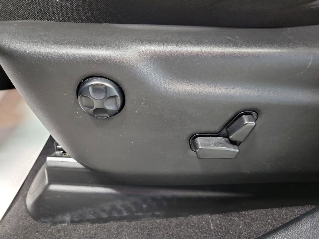 Used 2024 Dodge Durango GT image 29