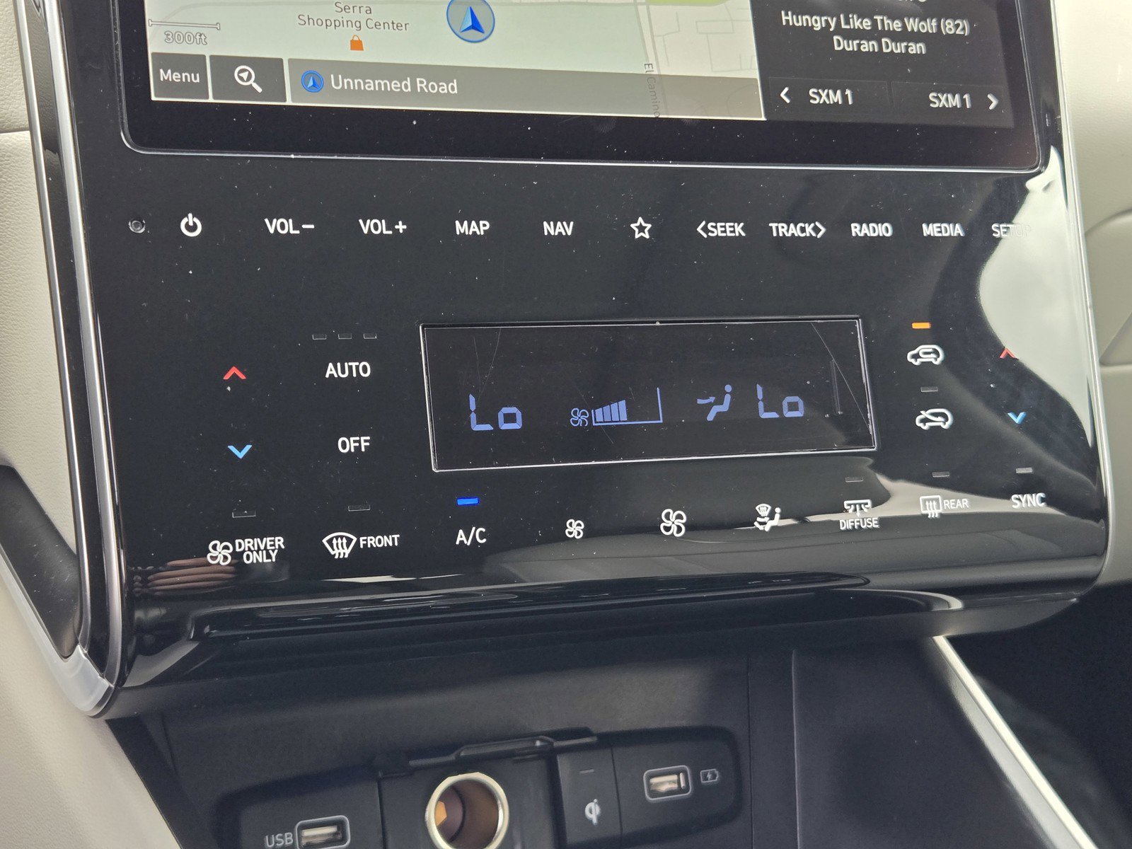 Used 2022 Hyundai Tucson Limited AWD/4WD image 19