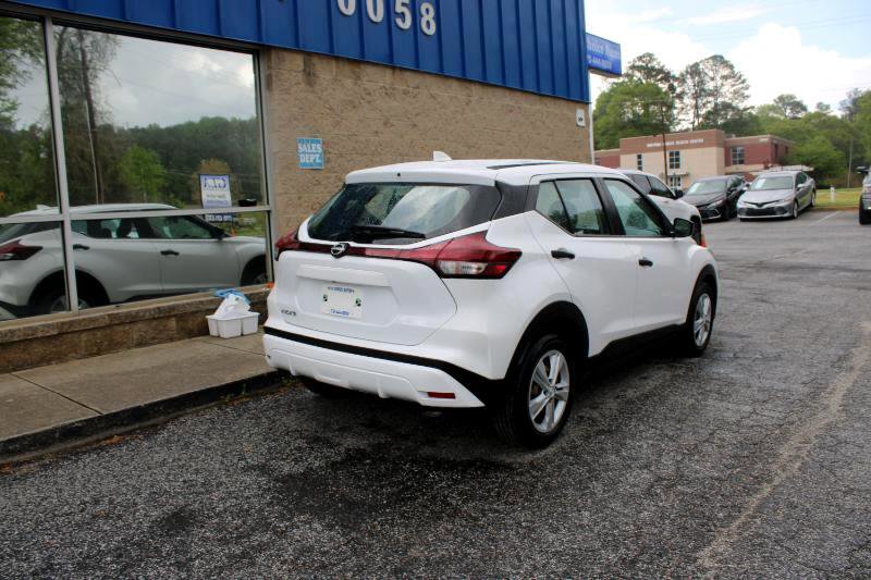 Used 2023 Nissan Kicks S image 4