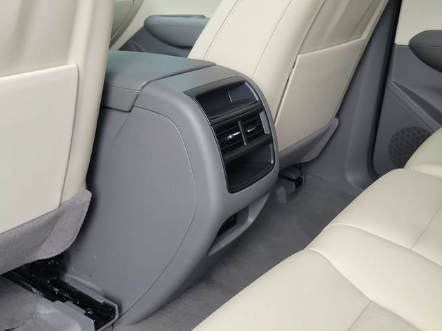 Certified 2024 Cadillac XT5 Premium Luxury FWD image 16