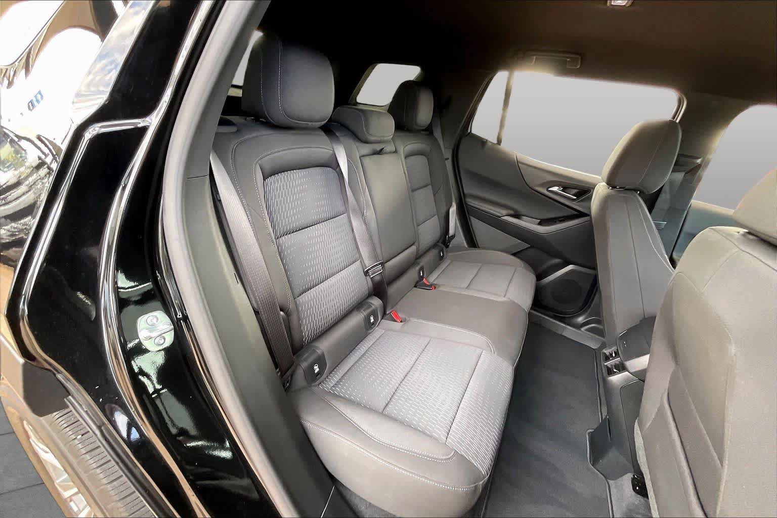 Used 2026 Chevrolet Equinox LT FWD image 19