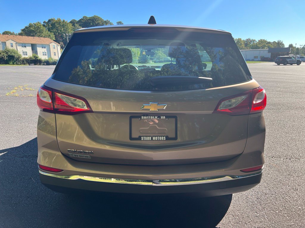 Used 2018 Chevrolet Equinox LS FWD image 4