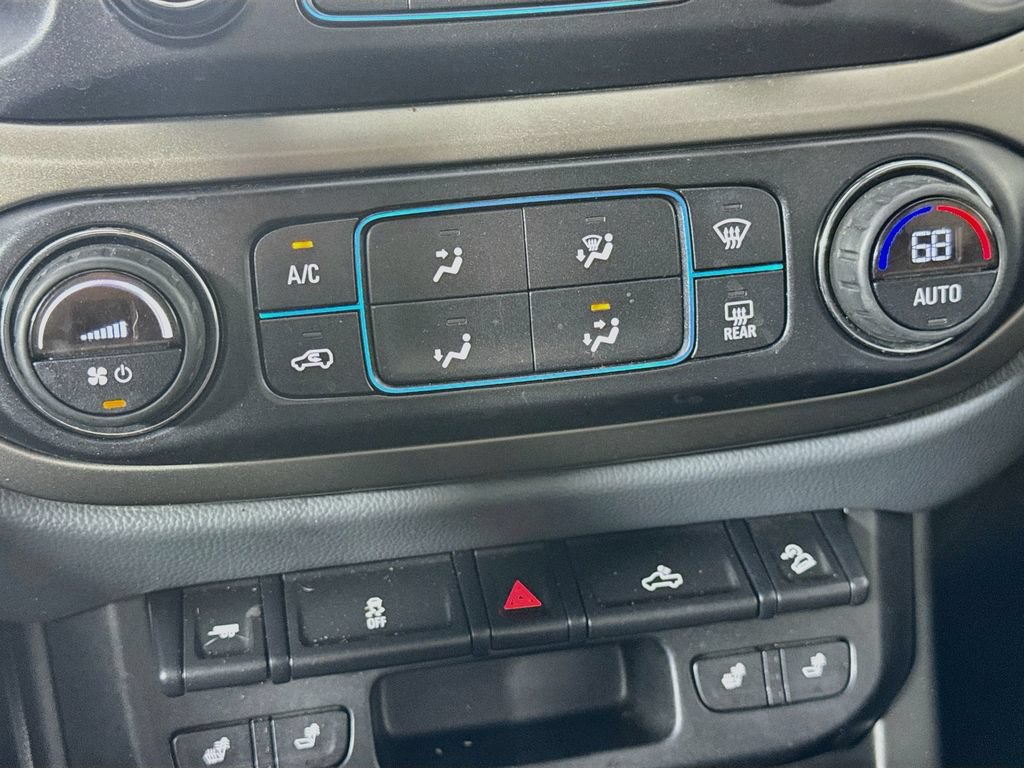Used 2015 Chevrolet Colorado Z71 AWD/4WD image 18