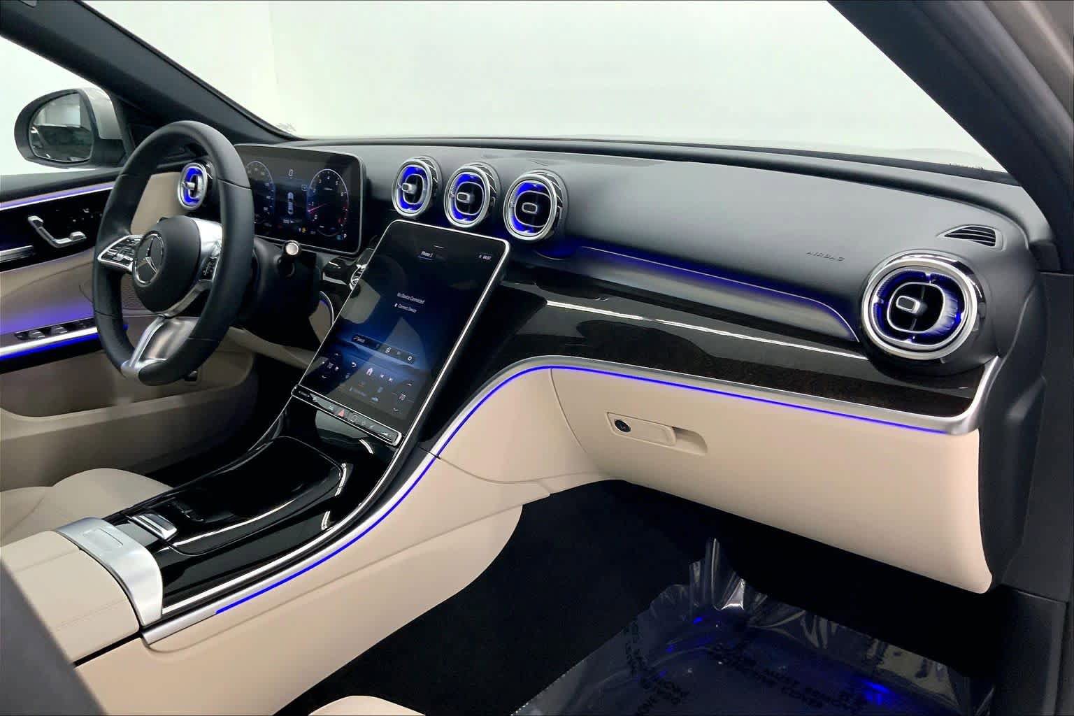 Used 2023 Mercedes-Benz C 300 Sedan image 11