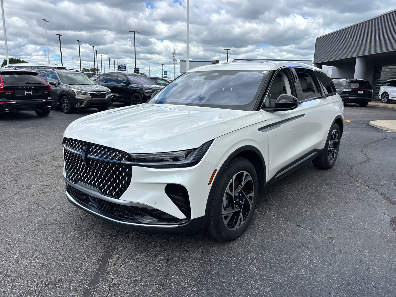 New 2026 Lincoln Nautilus Premier w/ Equipment Group 102A AWD/4WD image 3