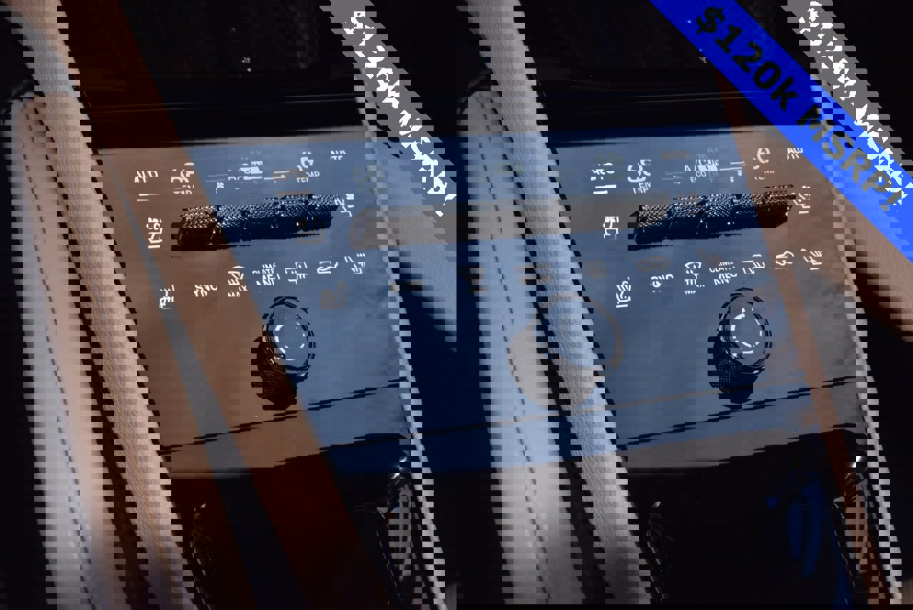 Used 2025 Porsche Cayenne image 29