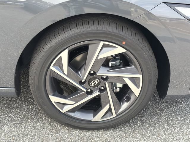 New 2026 Hyundai Elantra Limited image 12