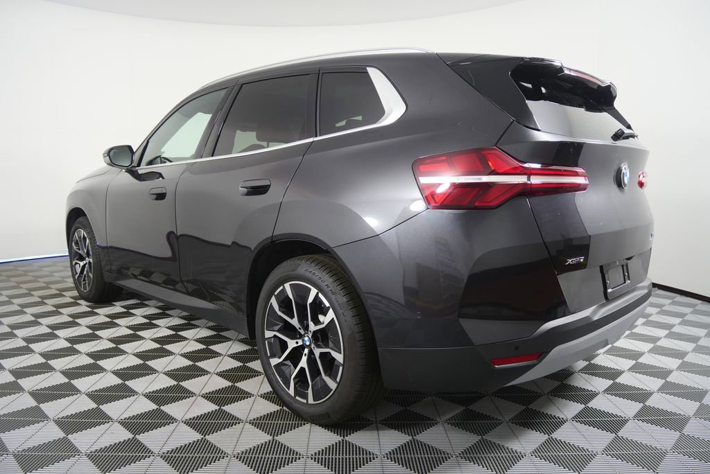 Certified 2025 BMW X3 xDrive30i image 5