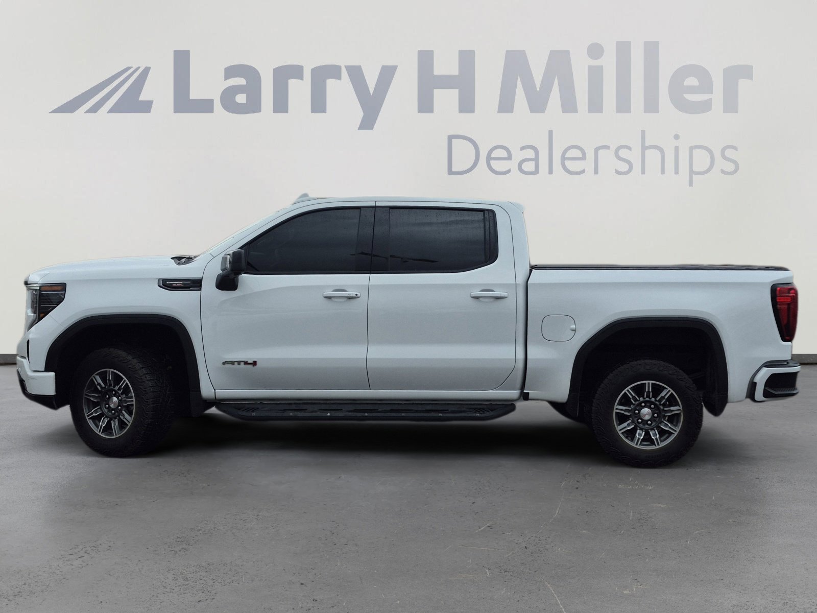 Used 2024 GMC Sierra 1500 AT4 w/ Technology Package video 2