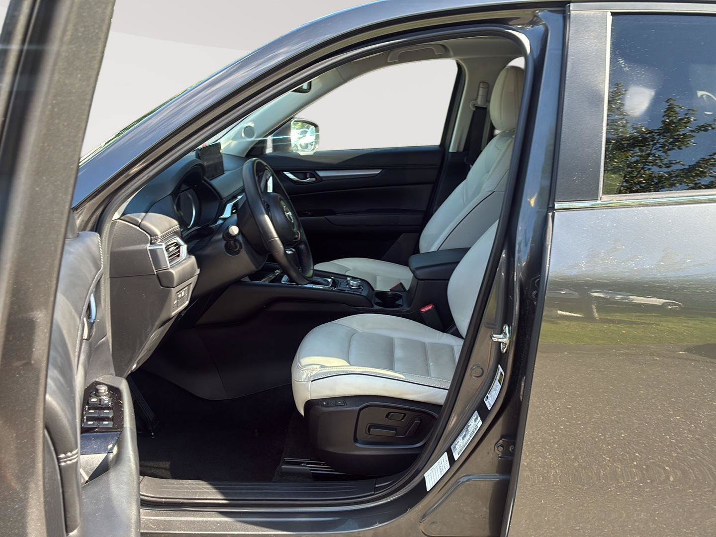 Used 2025 MAZDA CX-5 AWD 2.5 S w/ Preferred Package image 27
