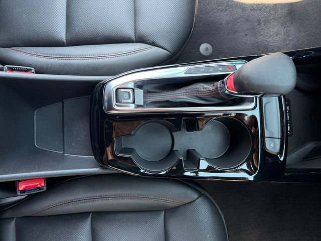 Used 2025 Chevrolet Trax RS w/ Sunroof Package FWD image 29
