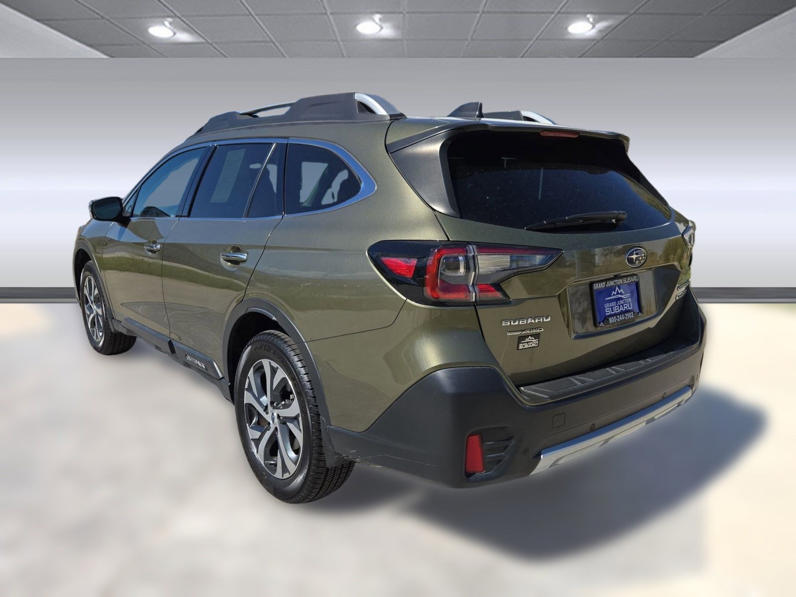 Used 2020 Subaru Outback Touring XT image 3