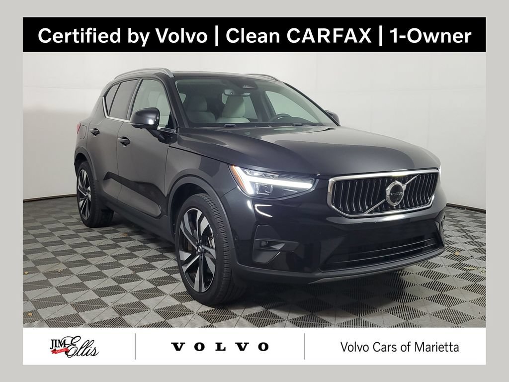 Used 2025 Volvo XC40 B5 Plus AWD/4WD image 1