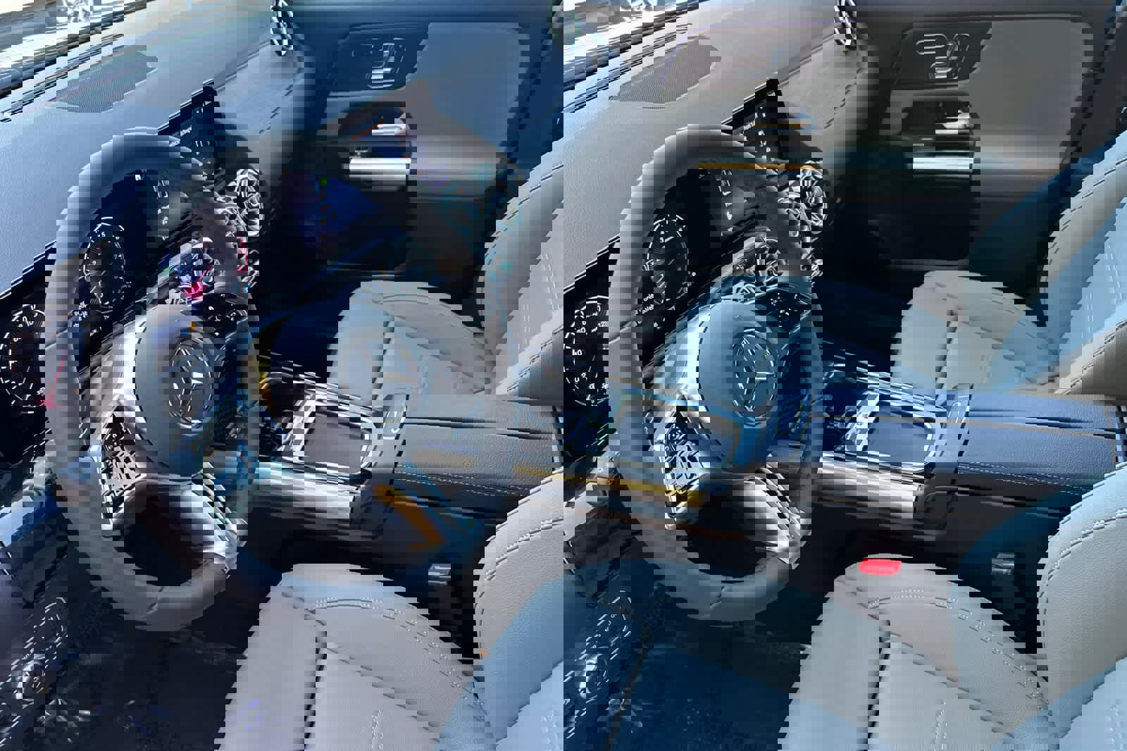 New 2026 Mercedes-Benz GLA 250 4MATIC image 9