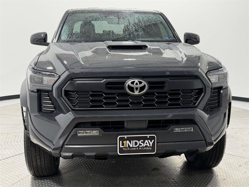 Used 2025 Toyota Tacoma TRD Sport video 2