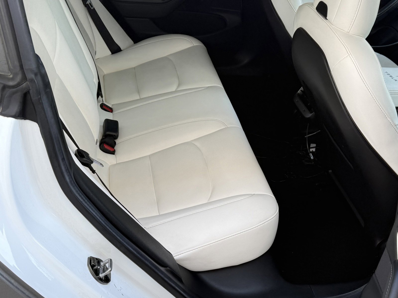 Used 2019 Tesla Model 3 Long Range image 25