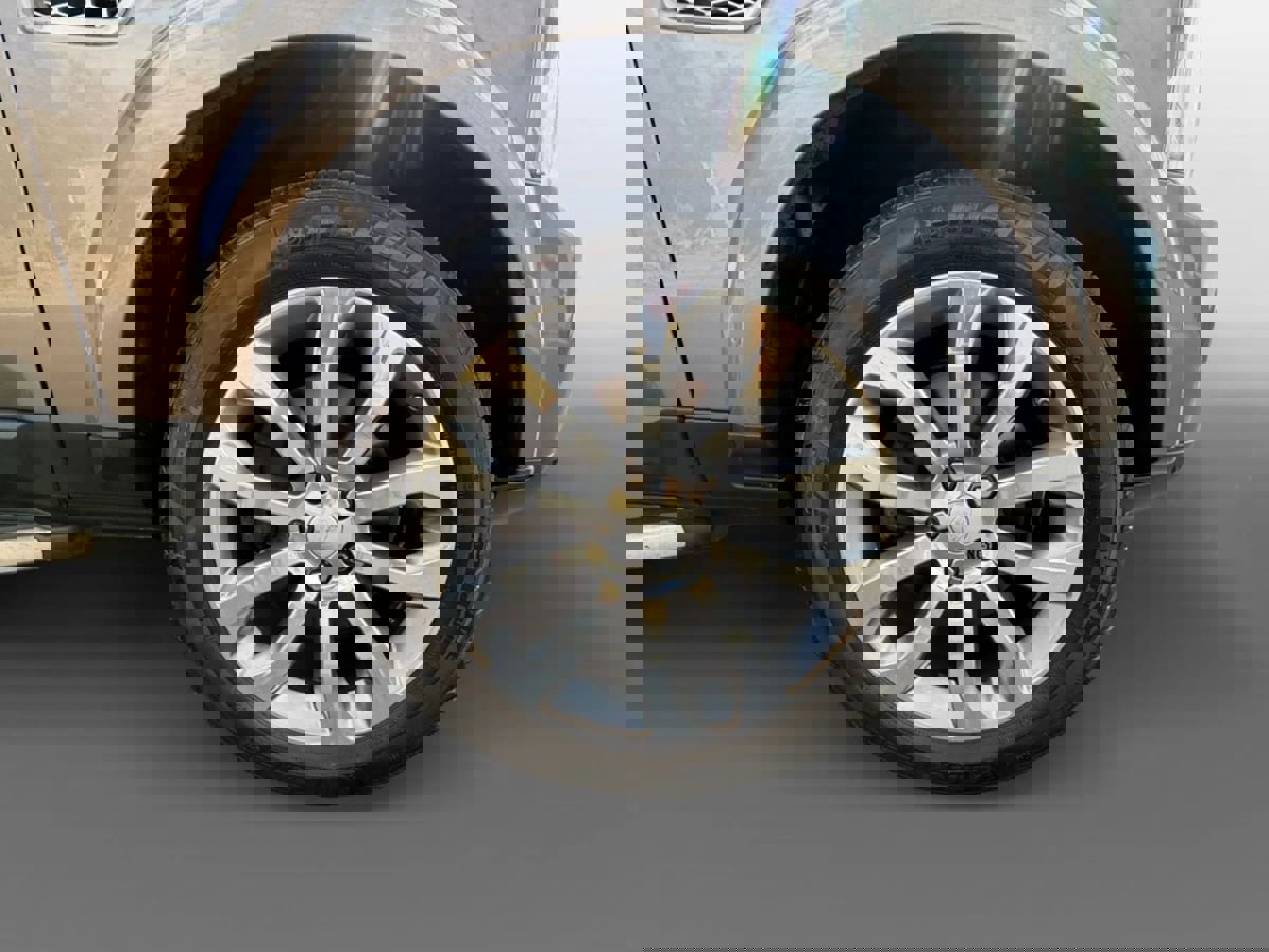 Used 2016 Land Rover LR4 HSE LUX image 29