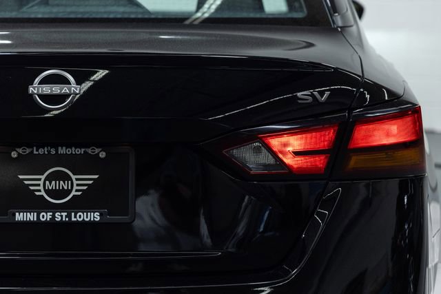 Used 2024 Nissan Altima 2.5 SV image 8