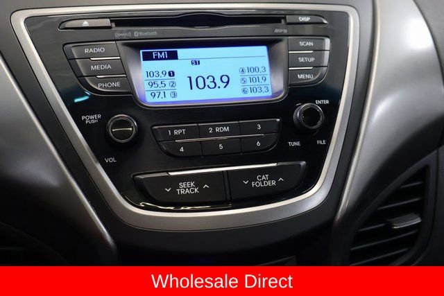 Used 2013 Hyundai Elantra Limited FWD image 22
