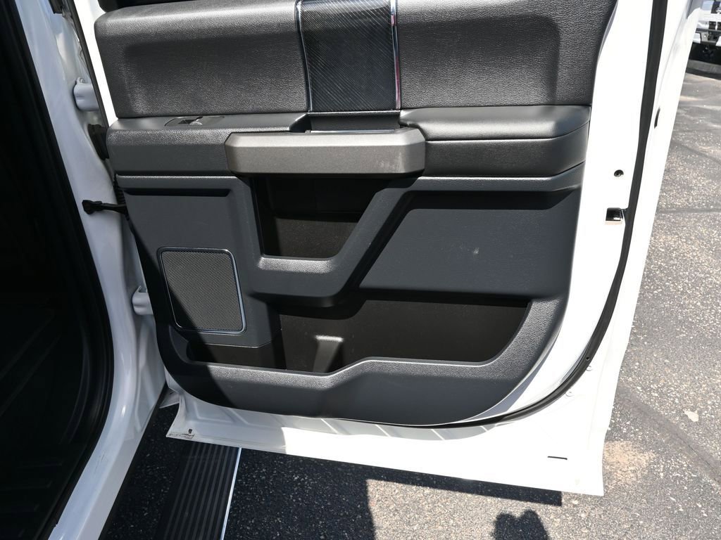 Used 2022 Ford F450 Platinum w/ FX4 Off-Road Package image 34