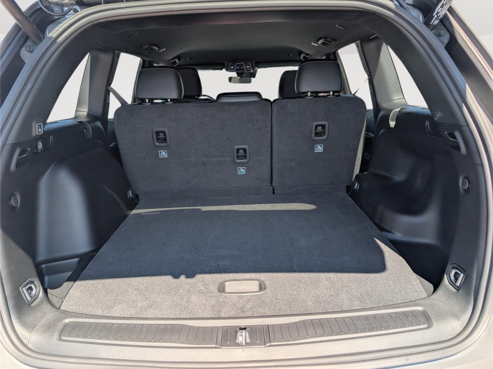 New 2027 Jeep Grand Cherokee Altitude AWD/4WD image 8