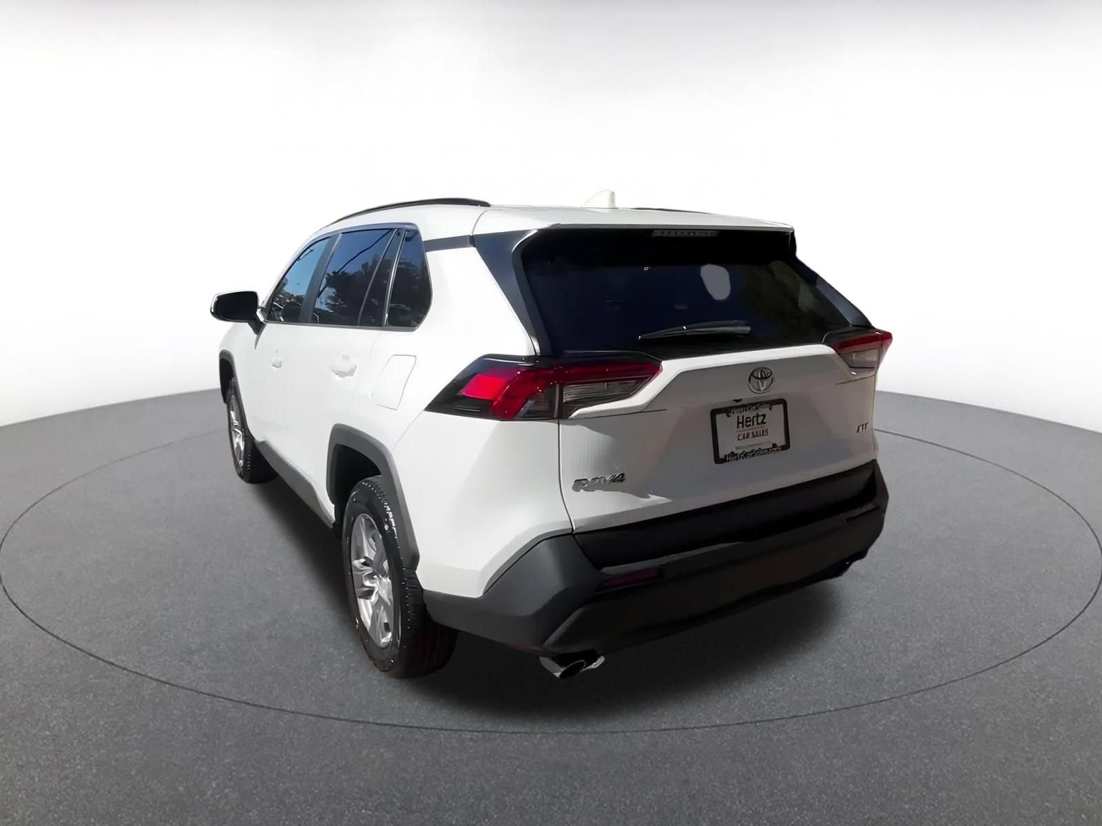 Used 2025 Toyota RAV4 XLE image 11