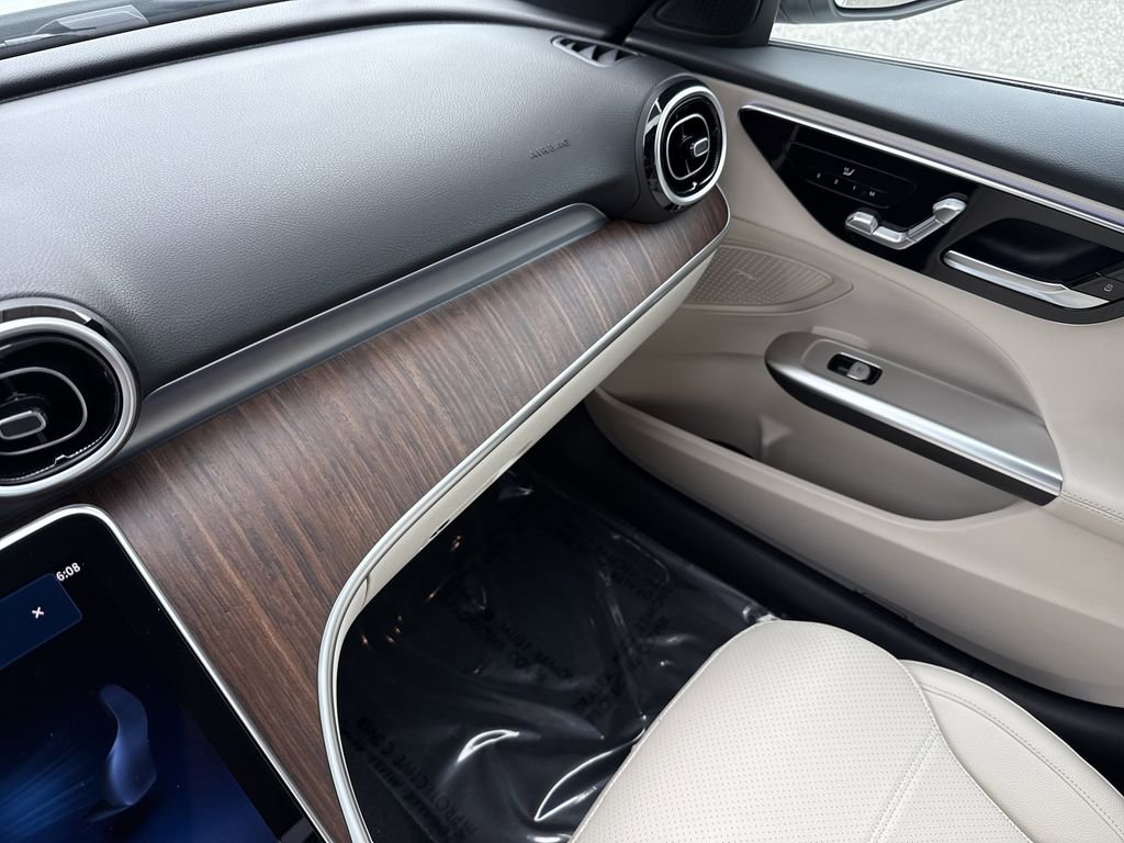 New 2025 Mercedes-Benz C 300 4MATIC Sedan image 24