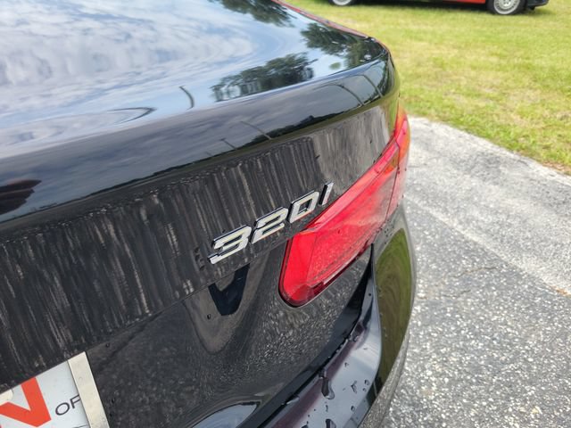 Used 2018 BMW 320i xDrive Sedan w/ Convenience Package AWD/4WD image 7