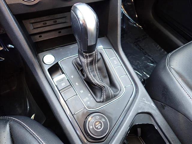 Used 2021 Volkswagen Tiguan SE R-Line image 18