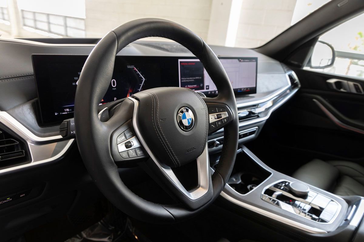 Certified 2024 BMW X5 sDrive40i w/ Premium Package image 16