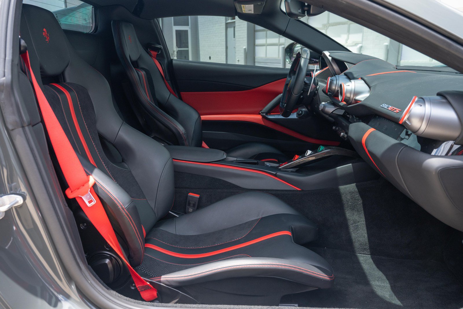 Used 2021 Ferrari 812 GTS RWD image 57