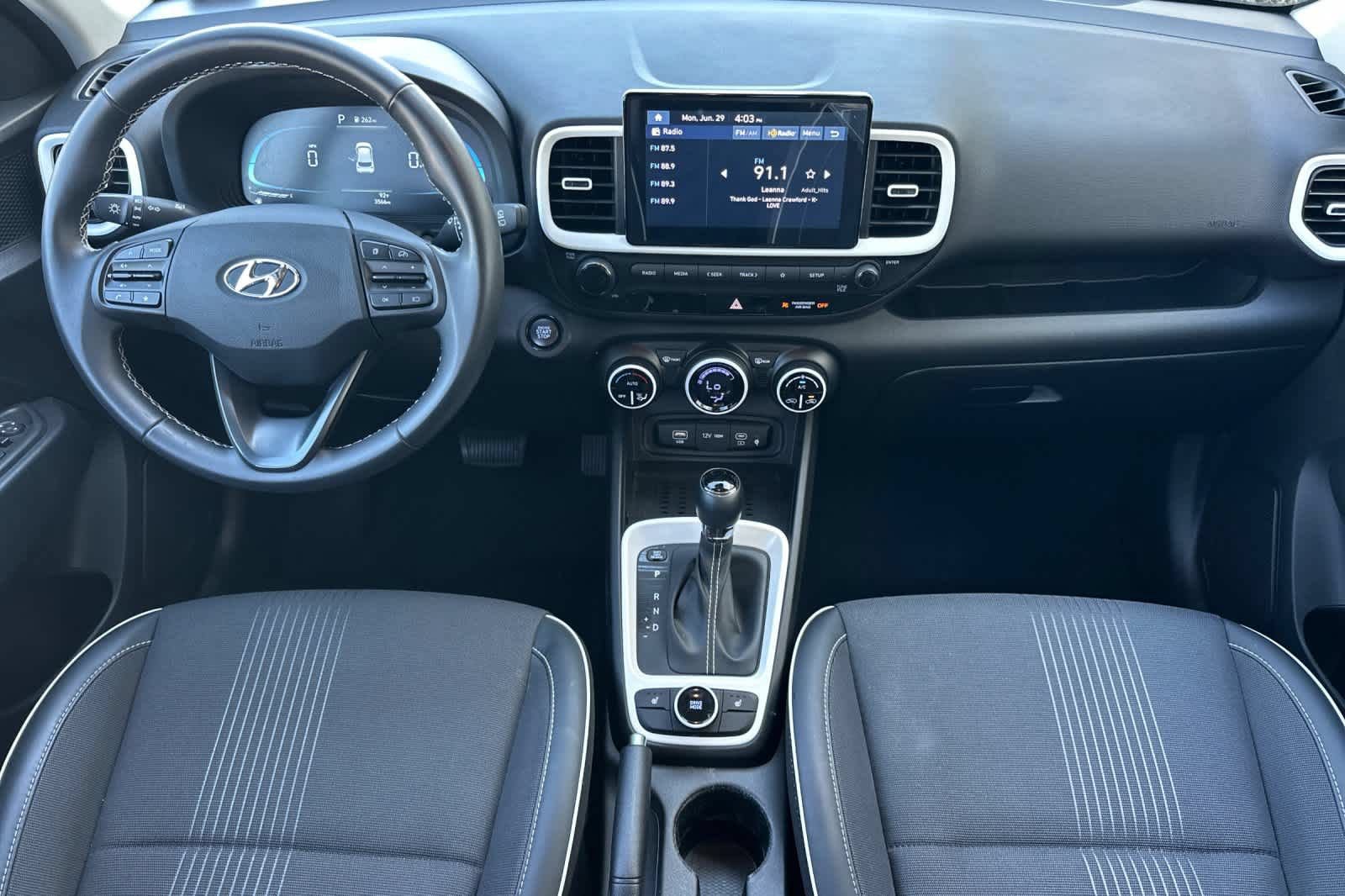 Used 2026 Hyundai Venue SEL FWD video 3