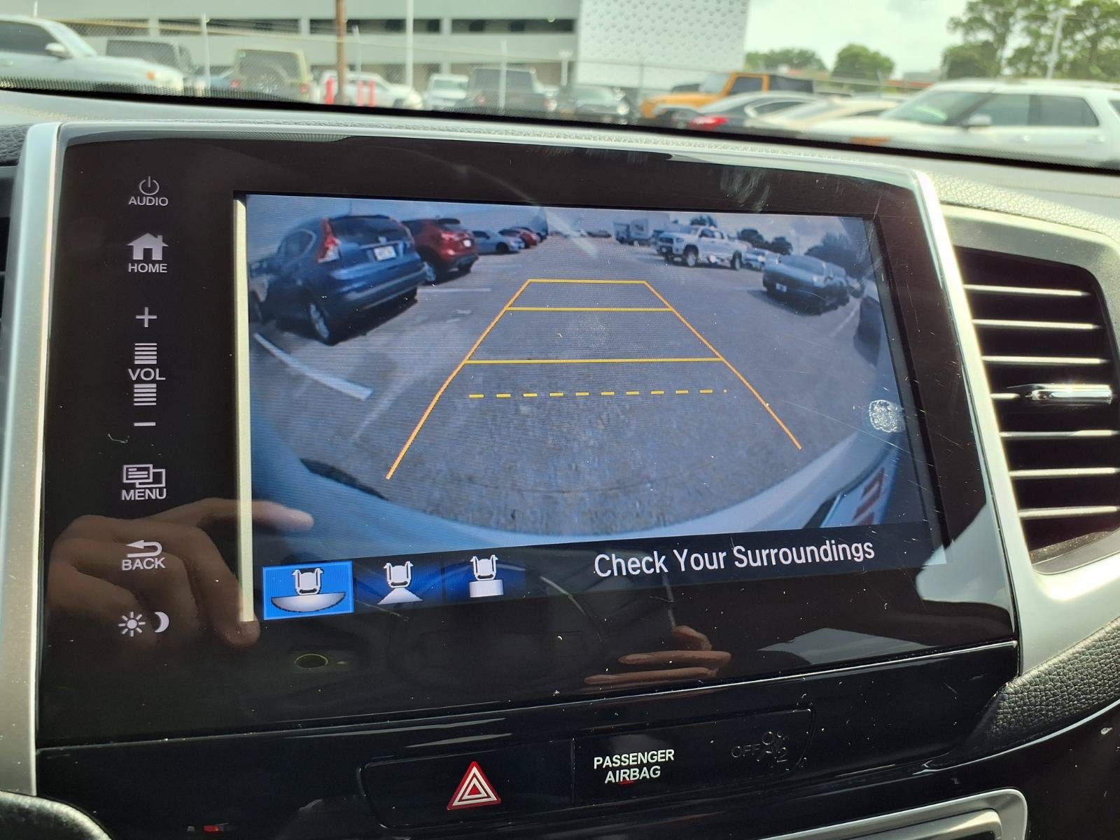Certified 2017 Honda Pilot Touring image 6