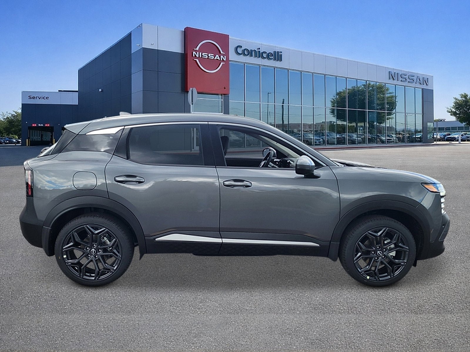 New 2026 Nissan Kicks SR w/ SR Premium Package AWD/4WD image 6