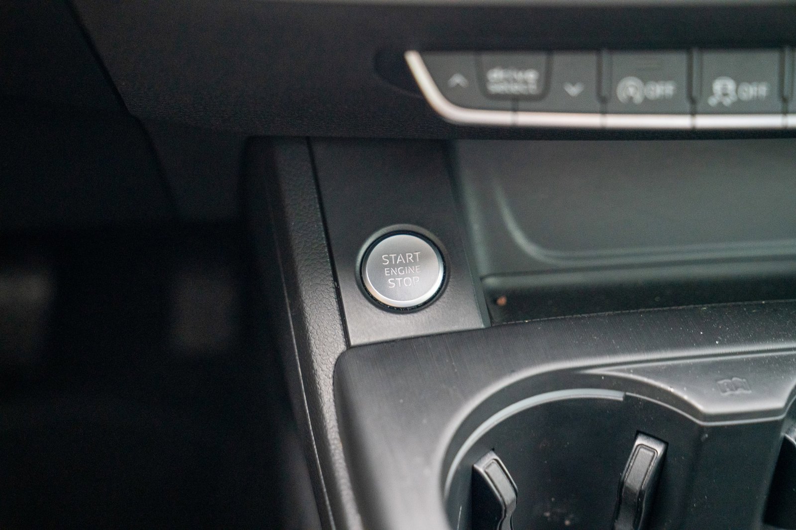 Used 2017 Audi A4 2.0T Premium Plus image 19